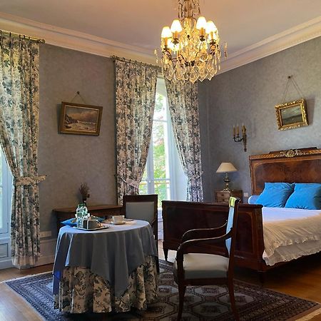 Demeure Des Payratons Panzió Saint-Gerand-le-Puy Kültér fotó